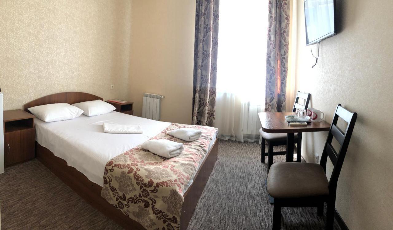 Hotel 2