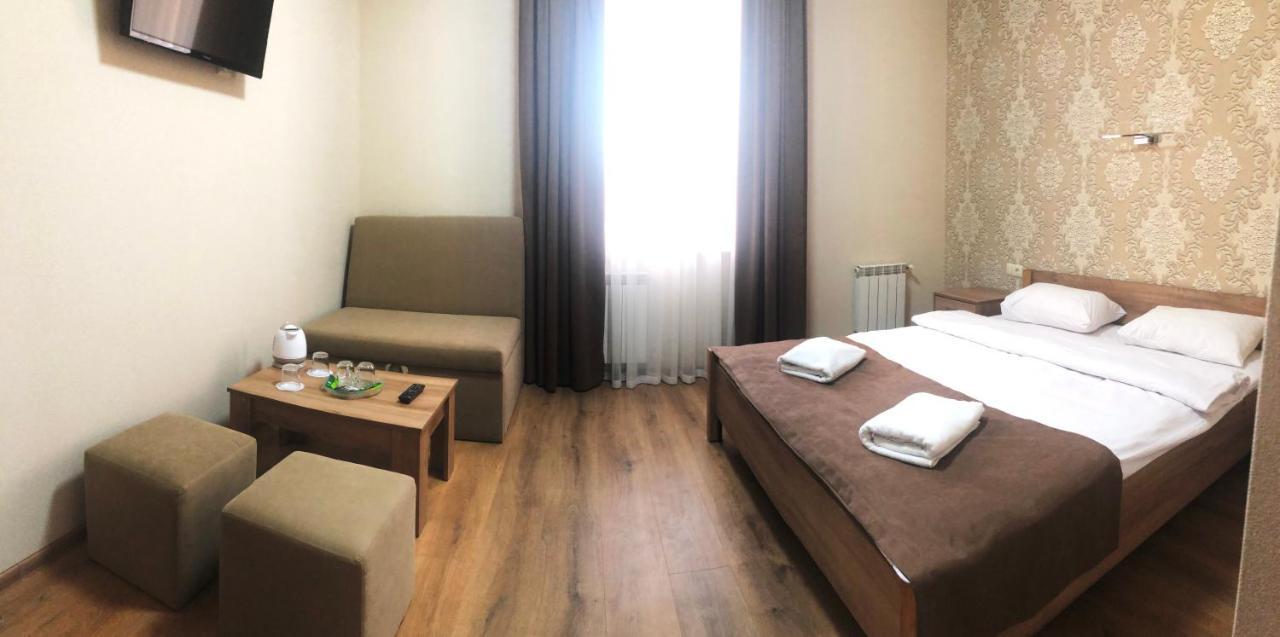 2 Hotel Kyiv